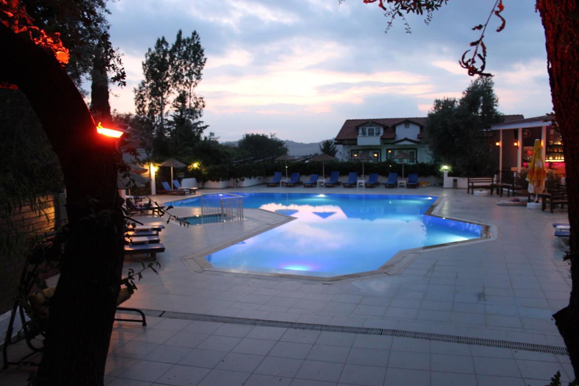 Tunacan Hotel Ölüdeniz Exterior foto